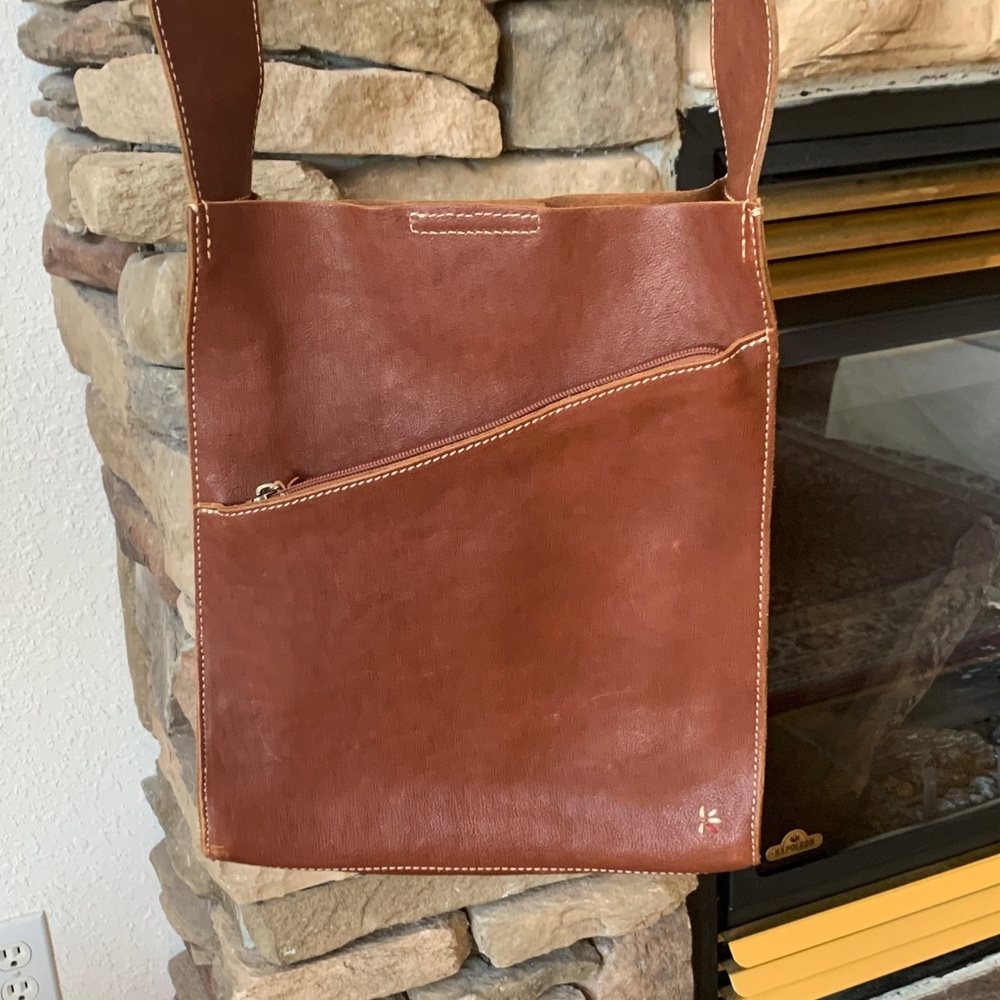 Ellington Tan Leather large Crossbody Bag